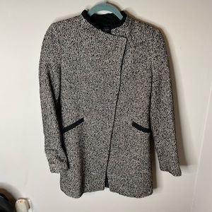 Zara • Sz Medium Black Basic Button Up Jacket